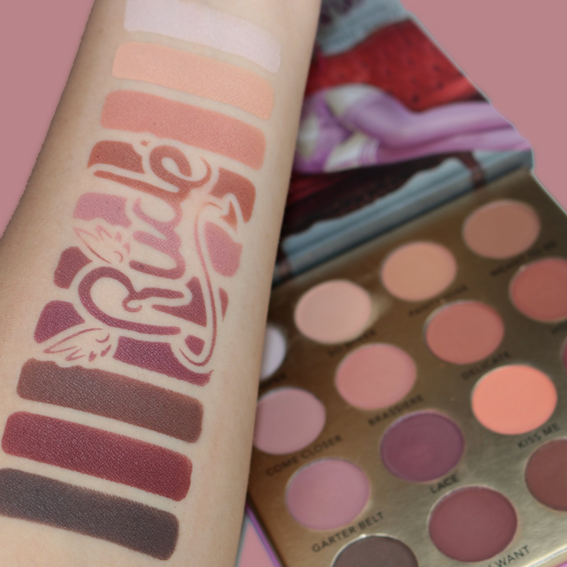 Lingerie Collection 16 Matte Eyeshadow Palette Romantic Nights
