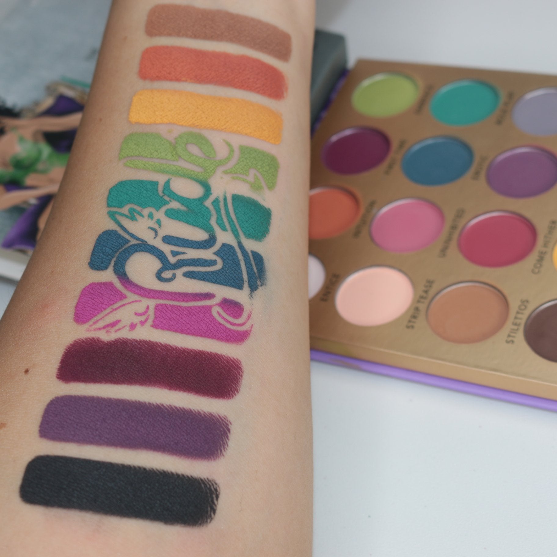 Lingerie Collection 16 Matte Eyeshadow Palette Wild Nights