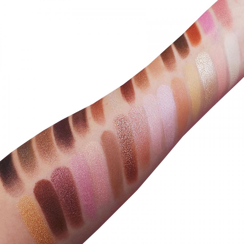 Au Naturel 30 Eyeshadow Palette